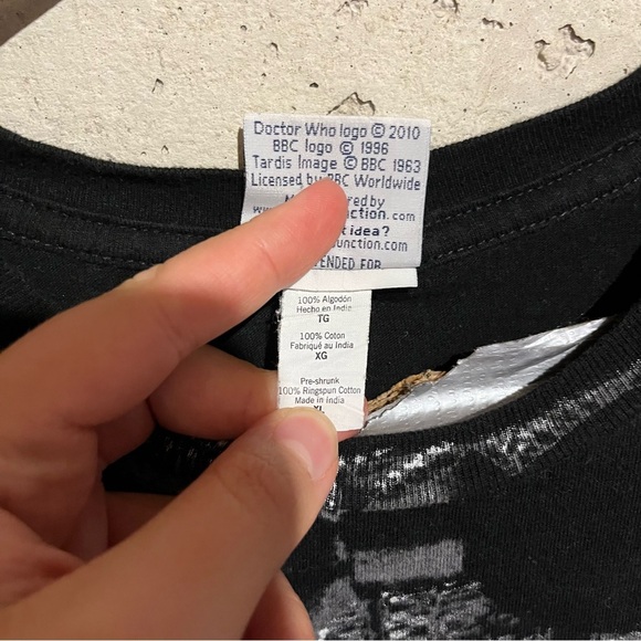 DOCTOR WHO Fake Suit Tuxedo Tee T-Shirt Ripple Junction Adult XL BBC Bowtie - Picture 3 of 6